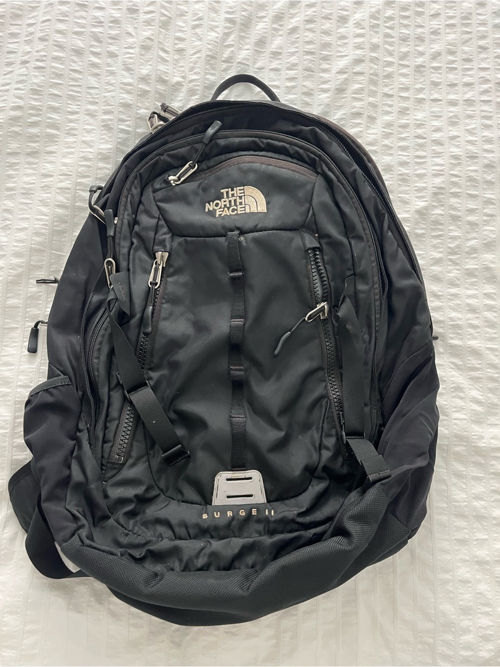 The North Face Black Men’s Backpack with Multiple Compartments
